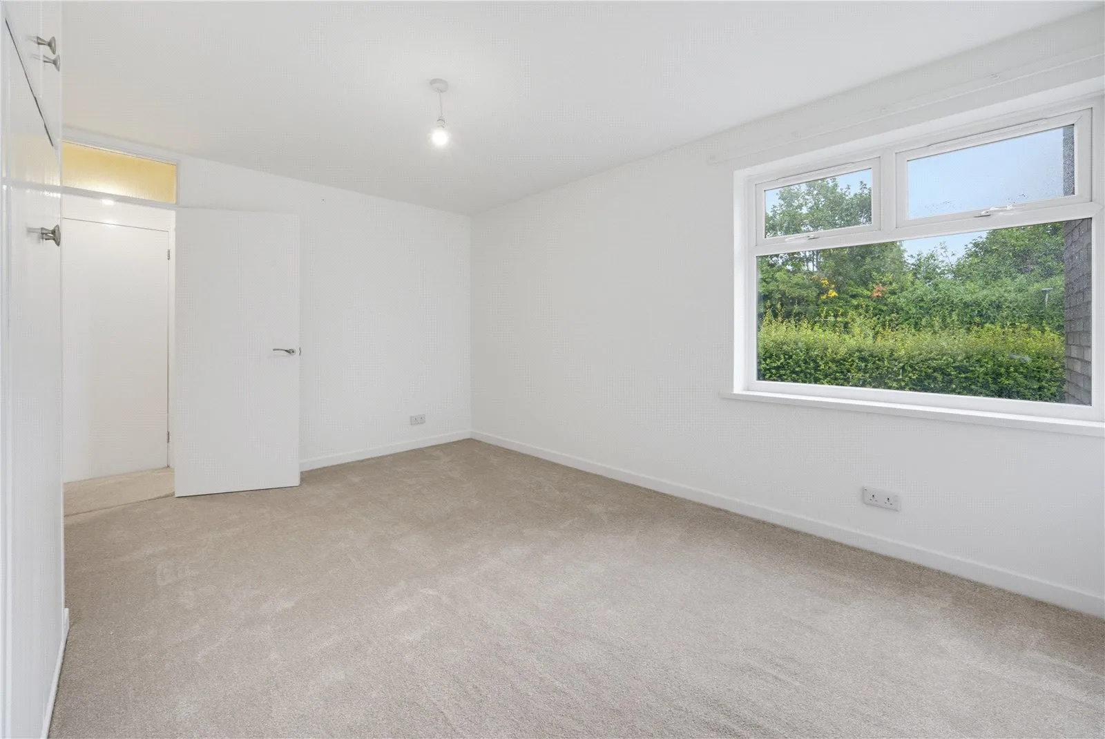 Flat Curlew Close in Cardiff