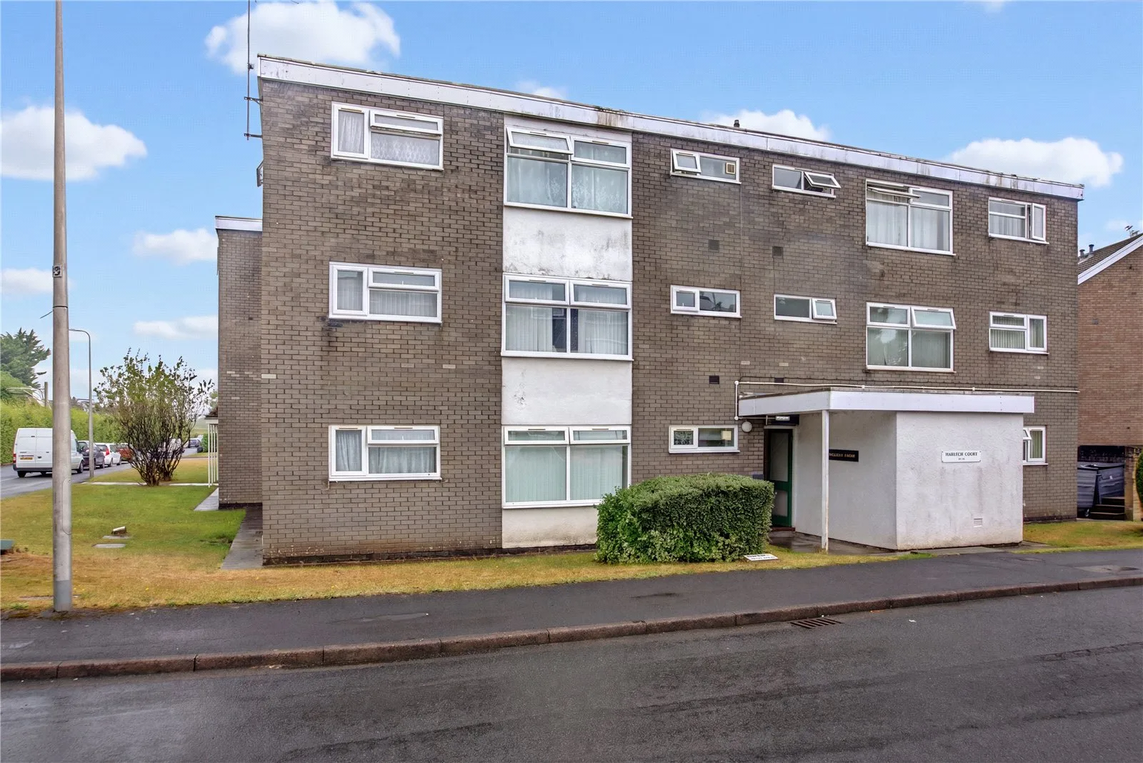 Flat Curlew Close in Cardiff