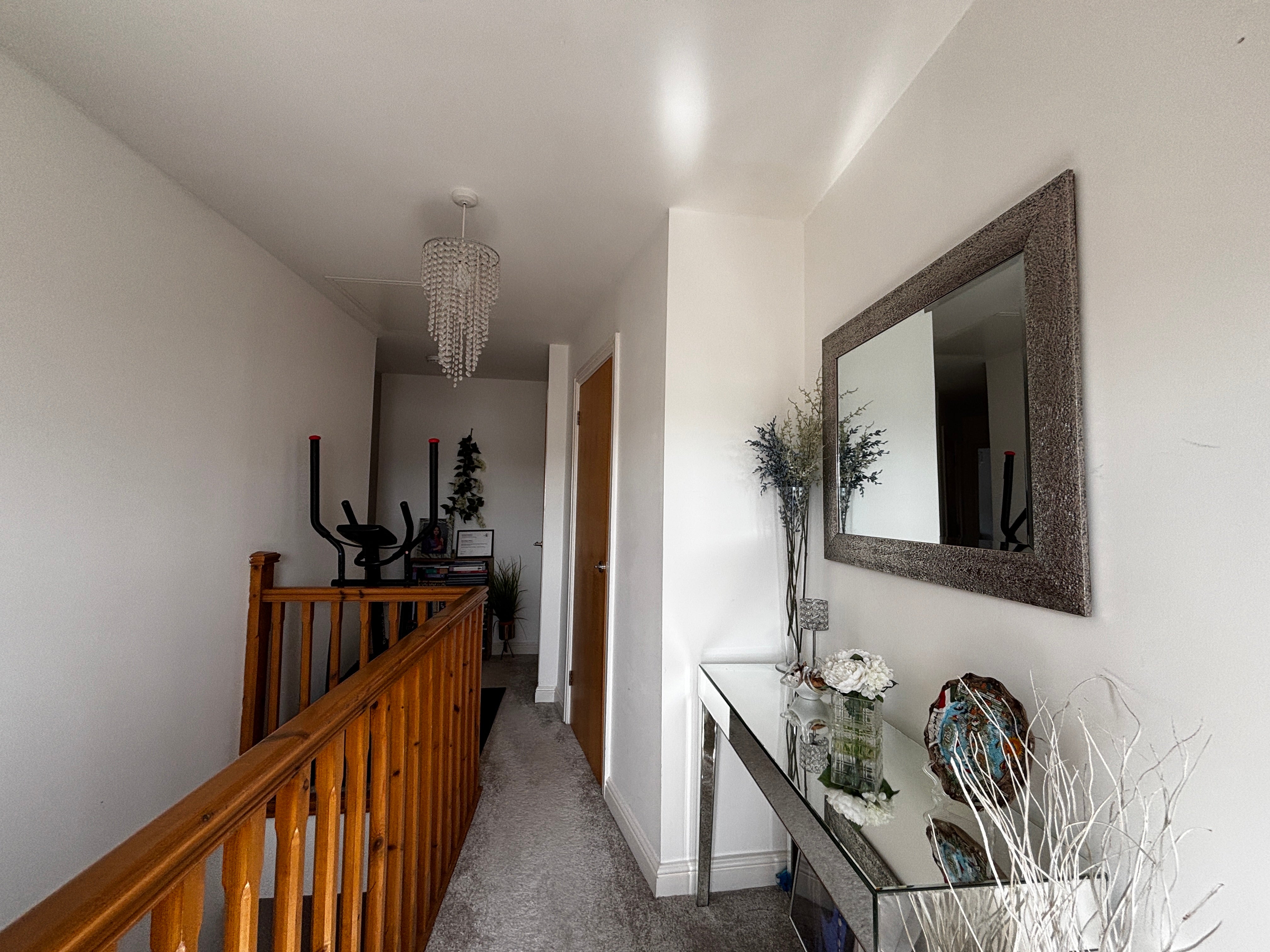 Flat Woodacre in Bristol