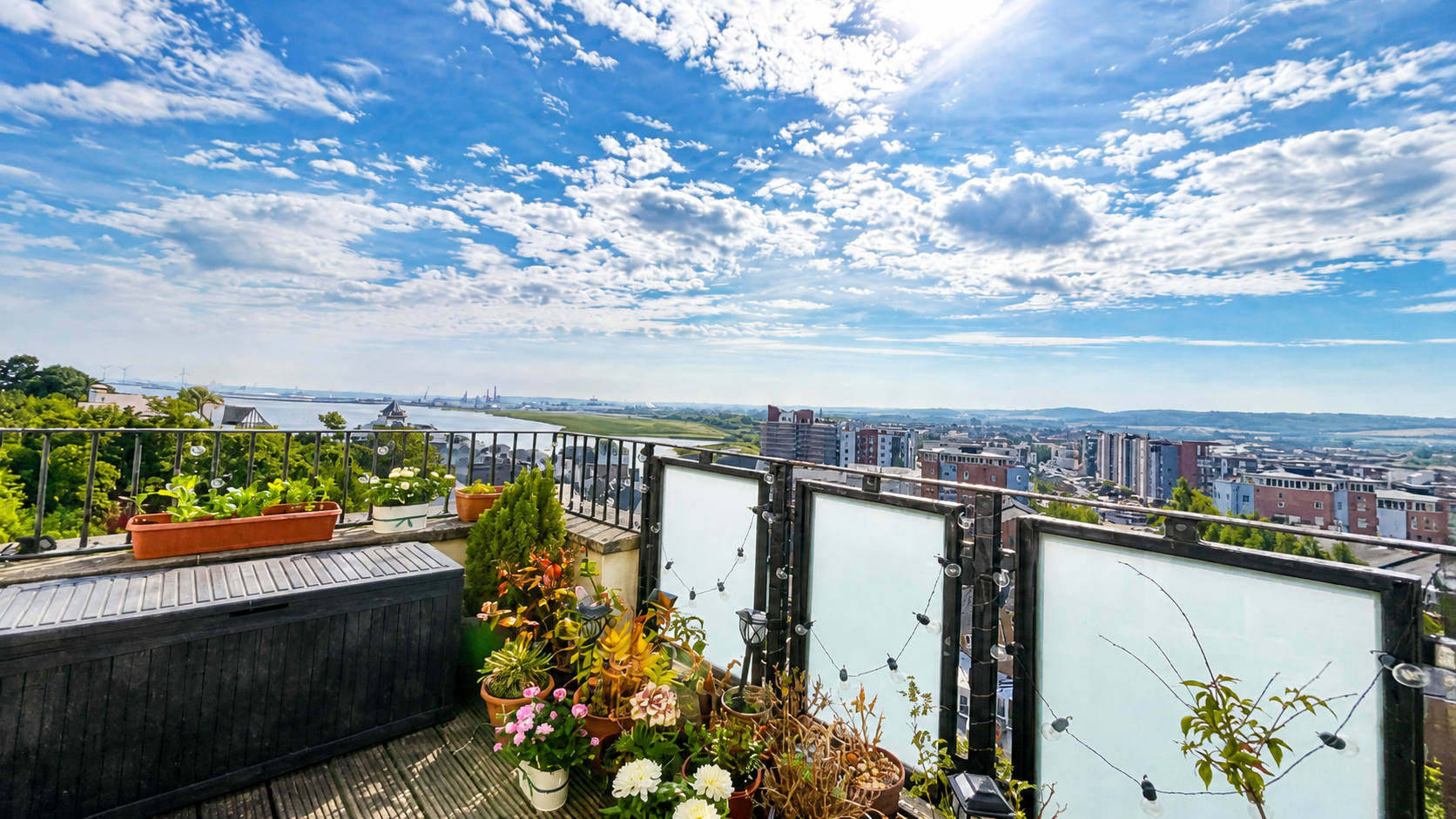 Flat Woodacre in Bristol