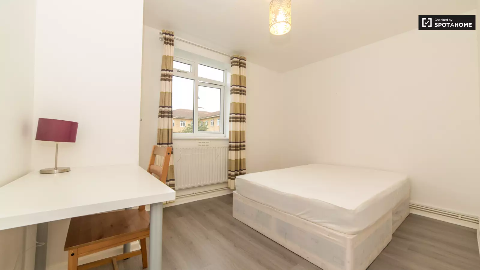 Flat Guildford Road in Greater London