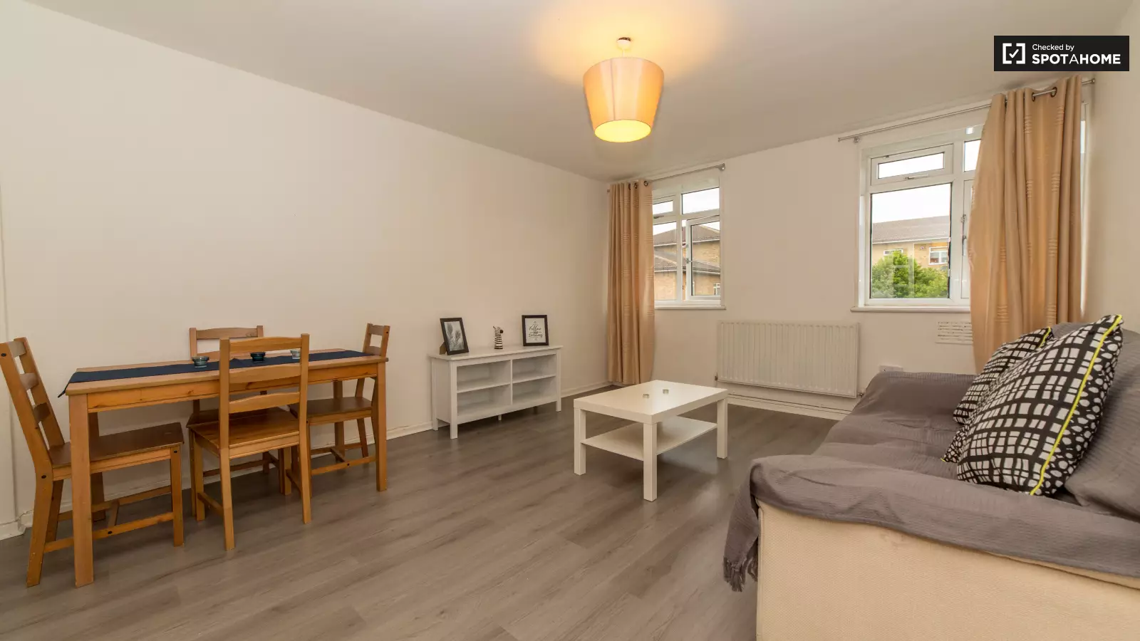Flat Guildford Road in Greater London