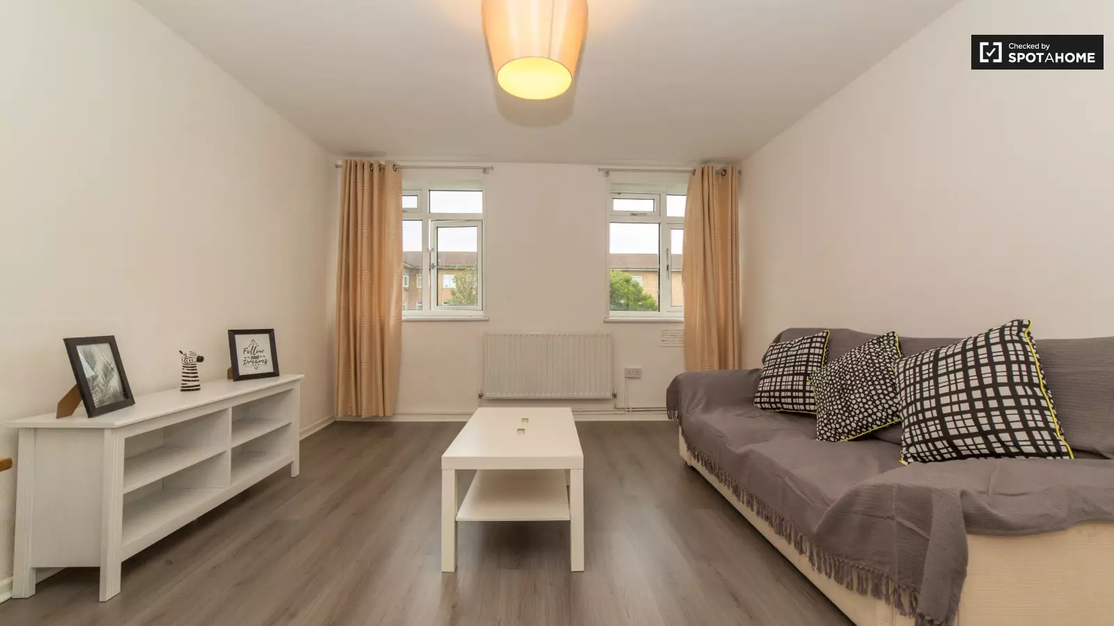 Flat Guildford Road in Greater London