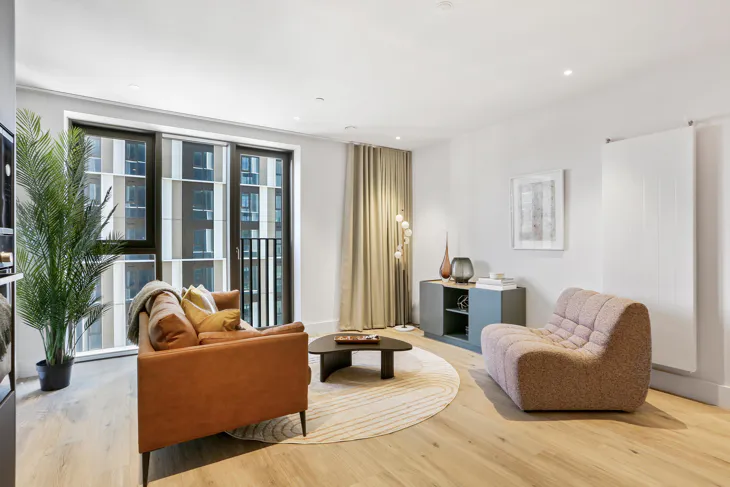 Flat Charter Street in Greater London