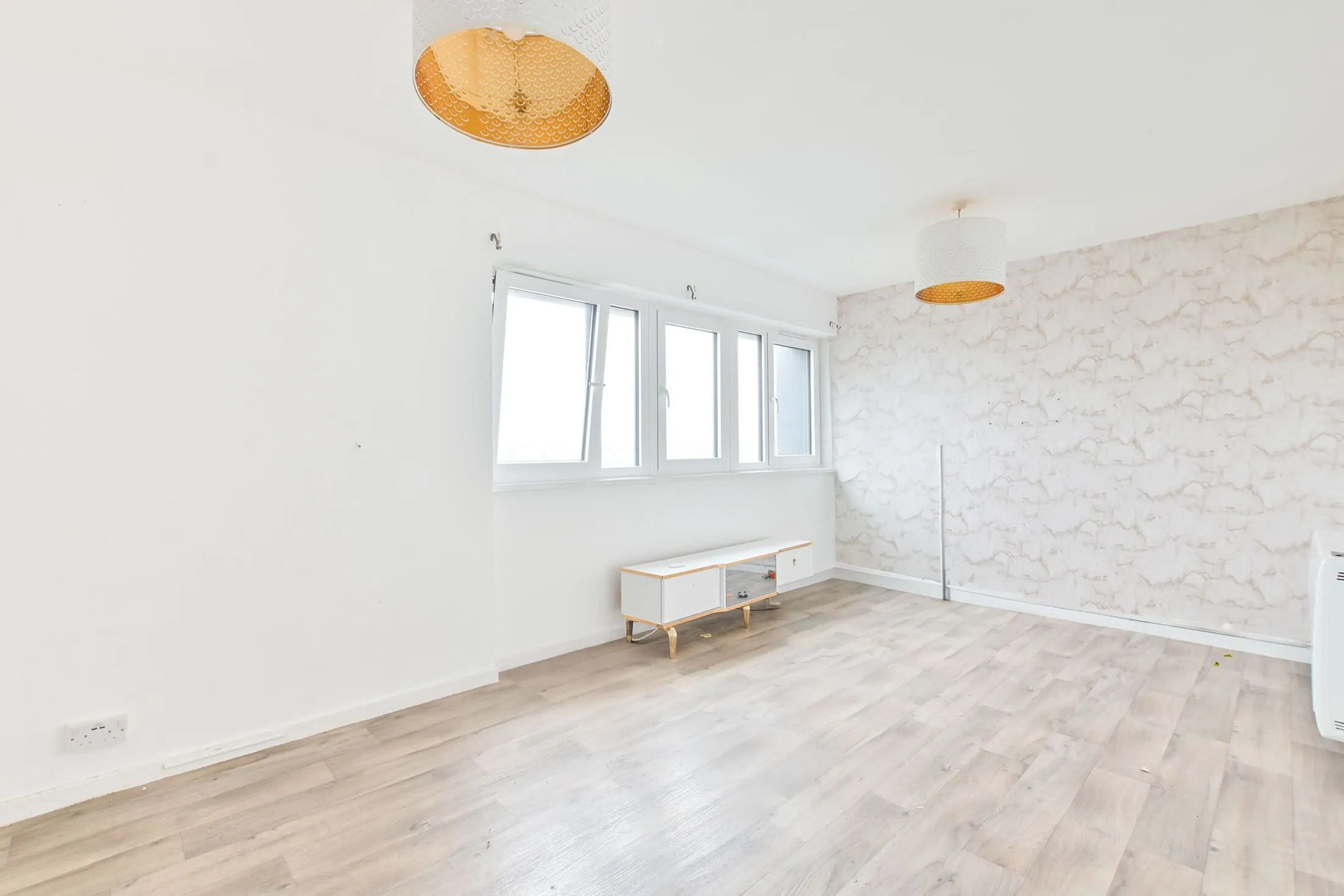 Flat Golborne Road in Greater London