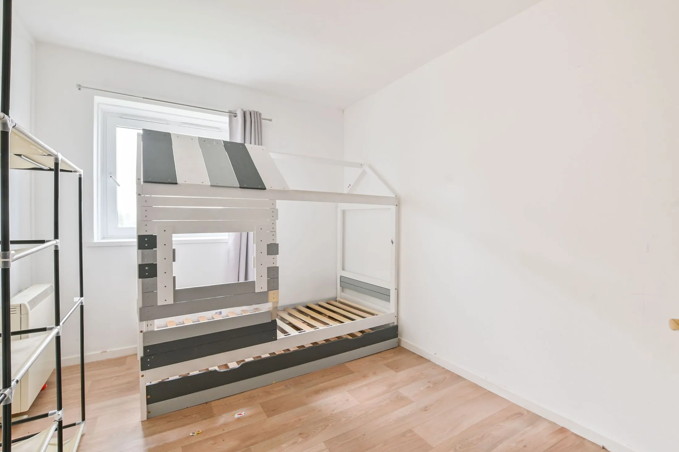 Flat Golborne Road in Greater London