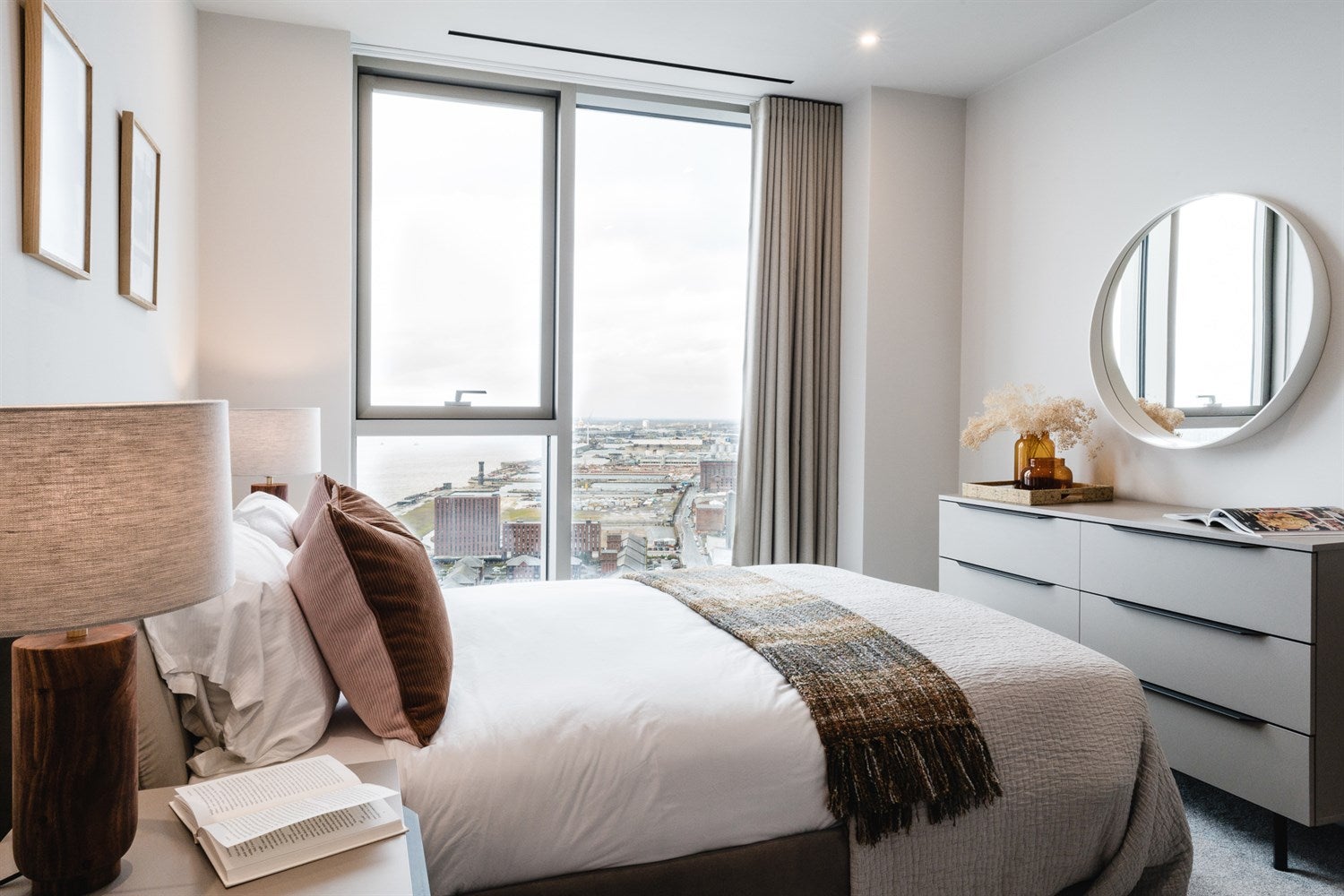 Flat William Jessop Way in Liverpool