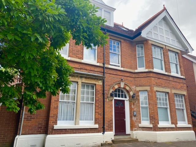 Flat New Dover Road in Canterbury