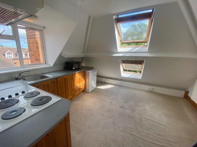 Flat New Dover Road in Canterbury