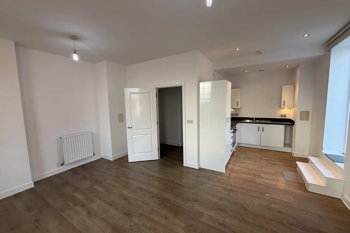Flat Samson Street in Greater London