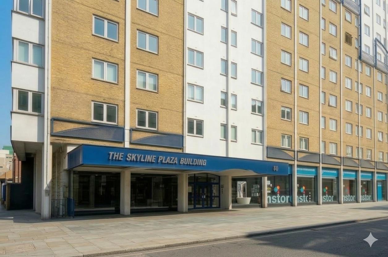 Flat Commercial Road in Greater London