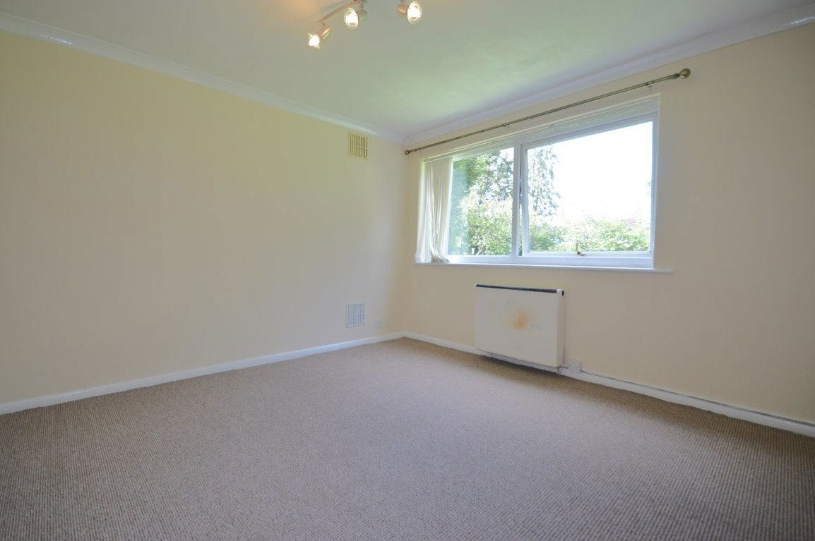 Flat Cedar Court in St Albans