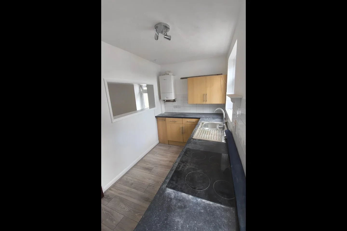 Flat Grenfell Road in Greater London