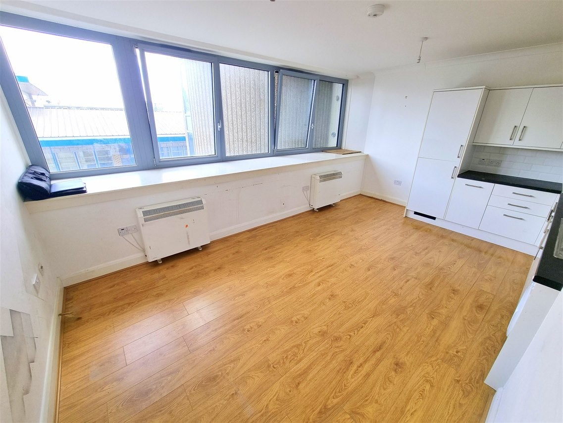 Flat Eastbury Square in London
