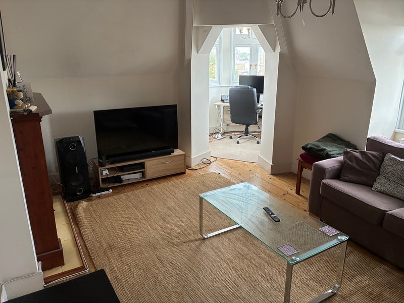 Room Liverpool Road in Greater London