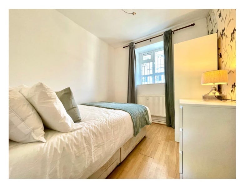 Room Talwin Street in Greater London