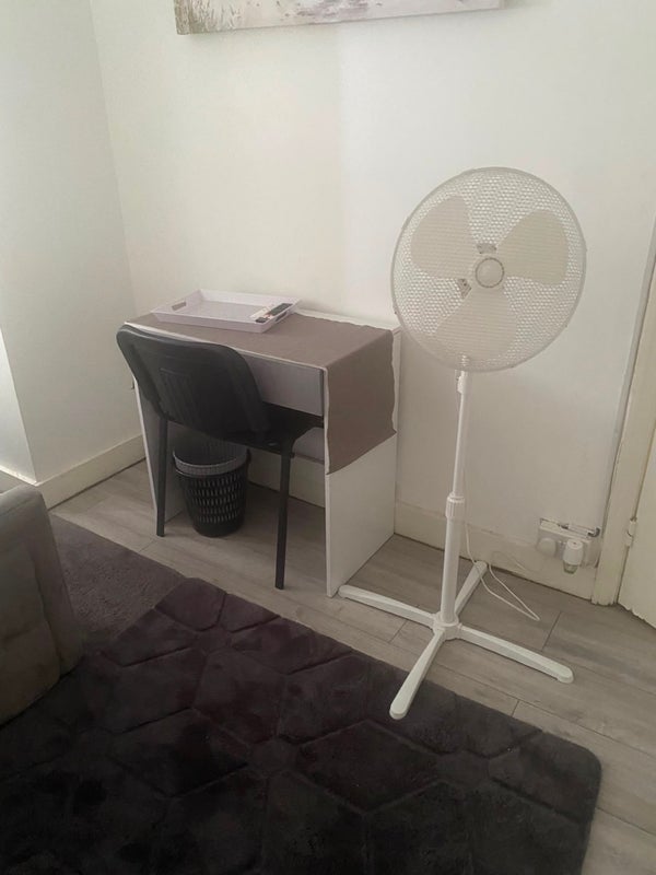 Room Lordship Lane in Greater London