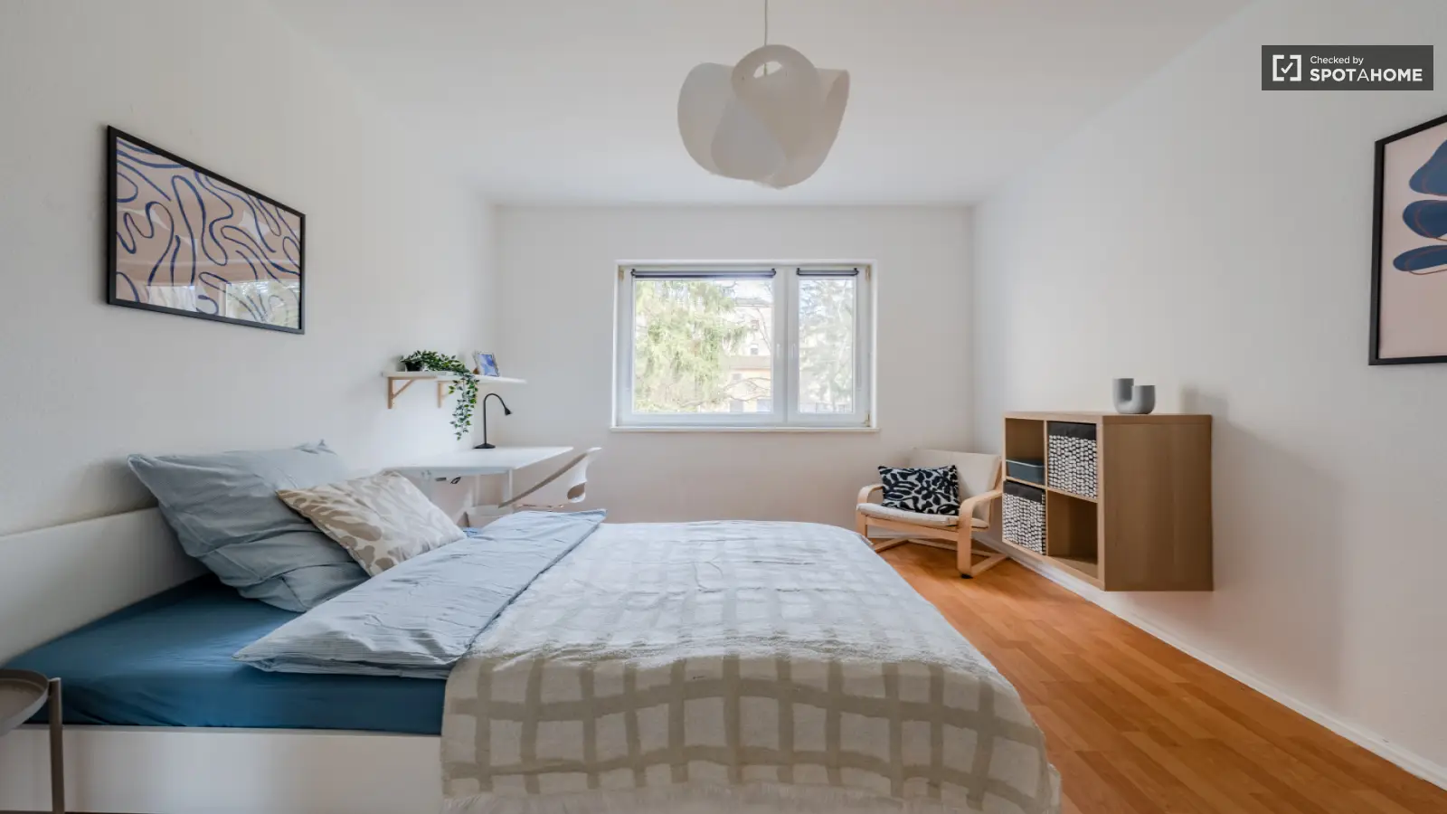 Wohnung Detmolder Straße in Berlin