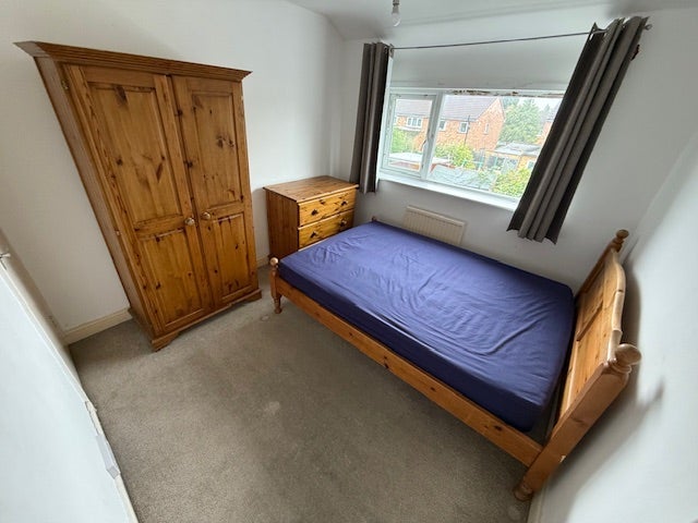 Room Robinson Close in East Hertfordshire