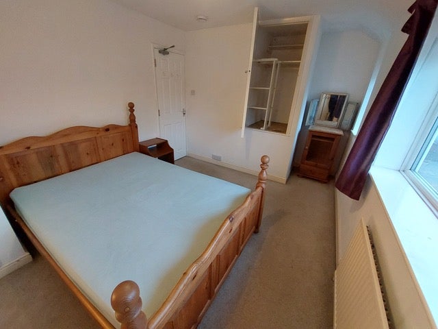 Room Robinson Close in East Hertfordshire