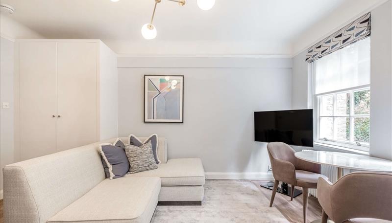 Flat Fulham Road in Greater London