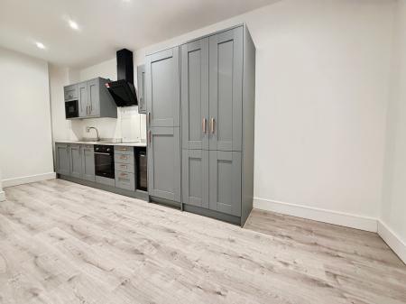 Flat Hinckley Park in Hinckley and Bosworth