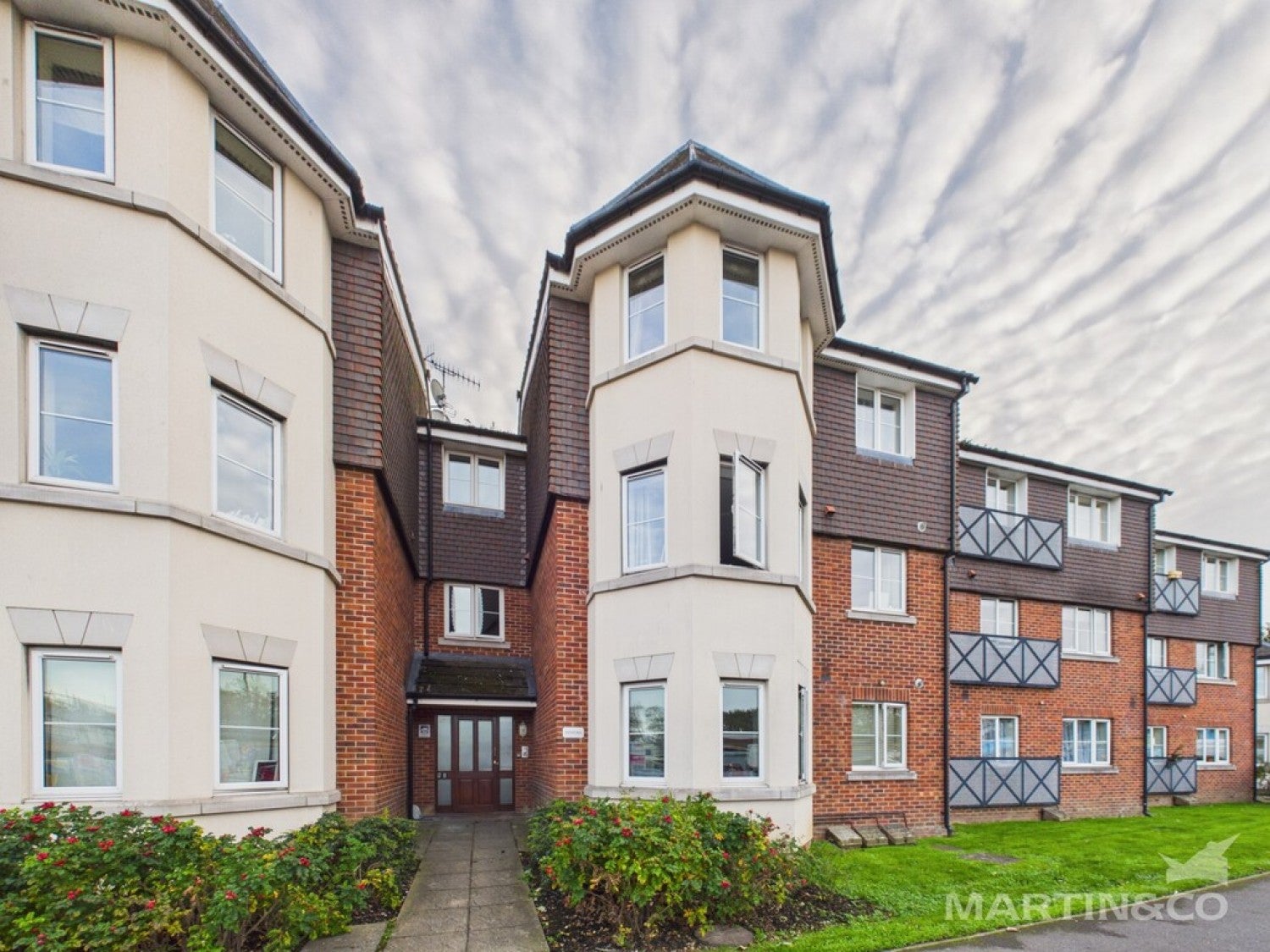Flat Durban Road in Arun