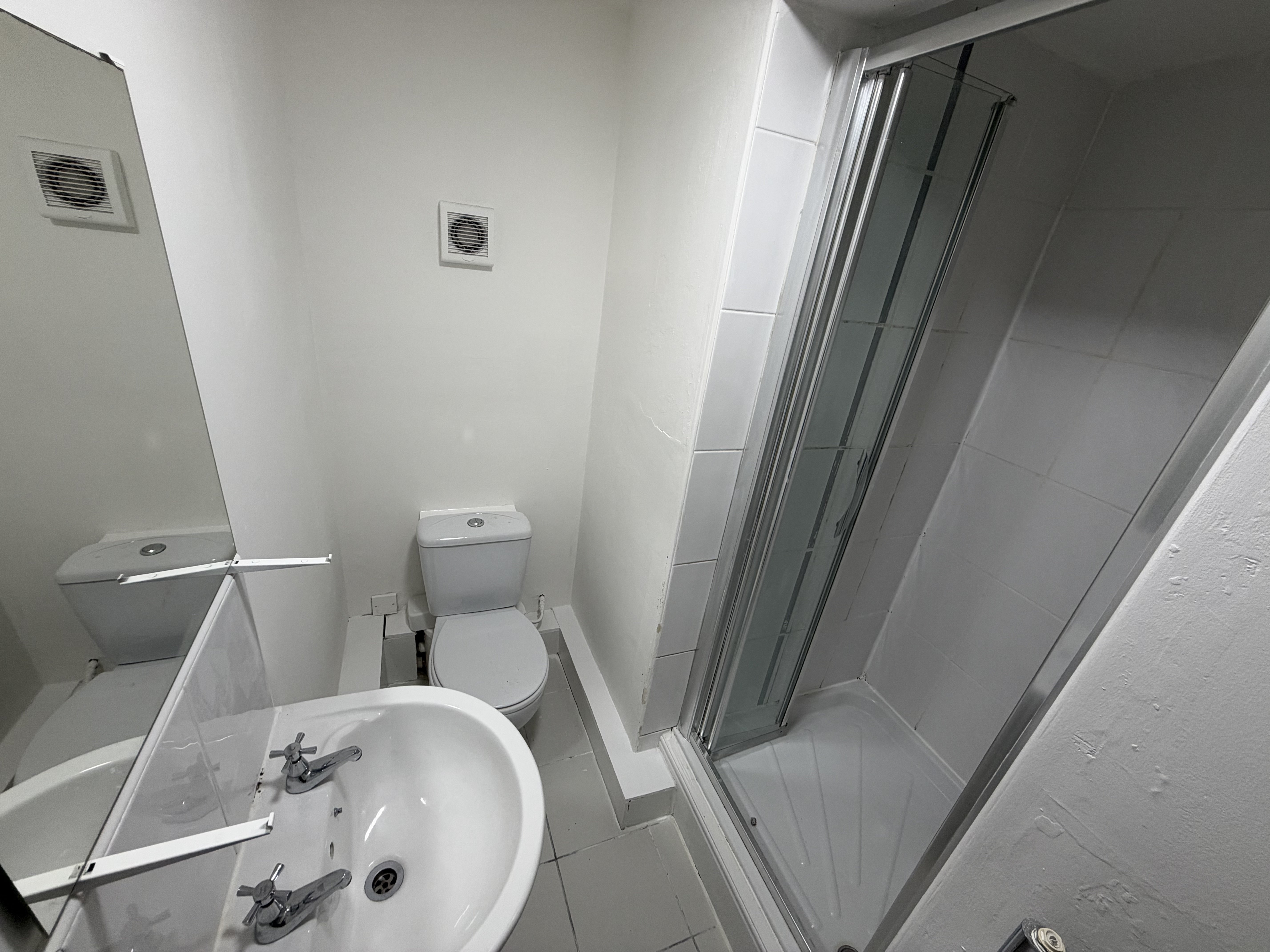 Flat Egerton Crescent in Manchester