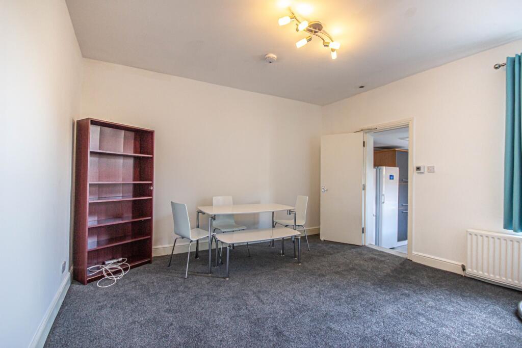 Flat Claremont Road in Newcastle upon Tyne