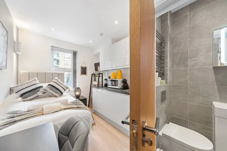 Room Swinton Street in Greater London