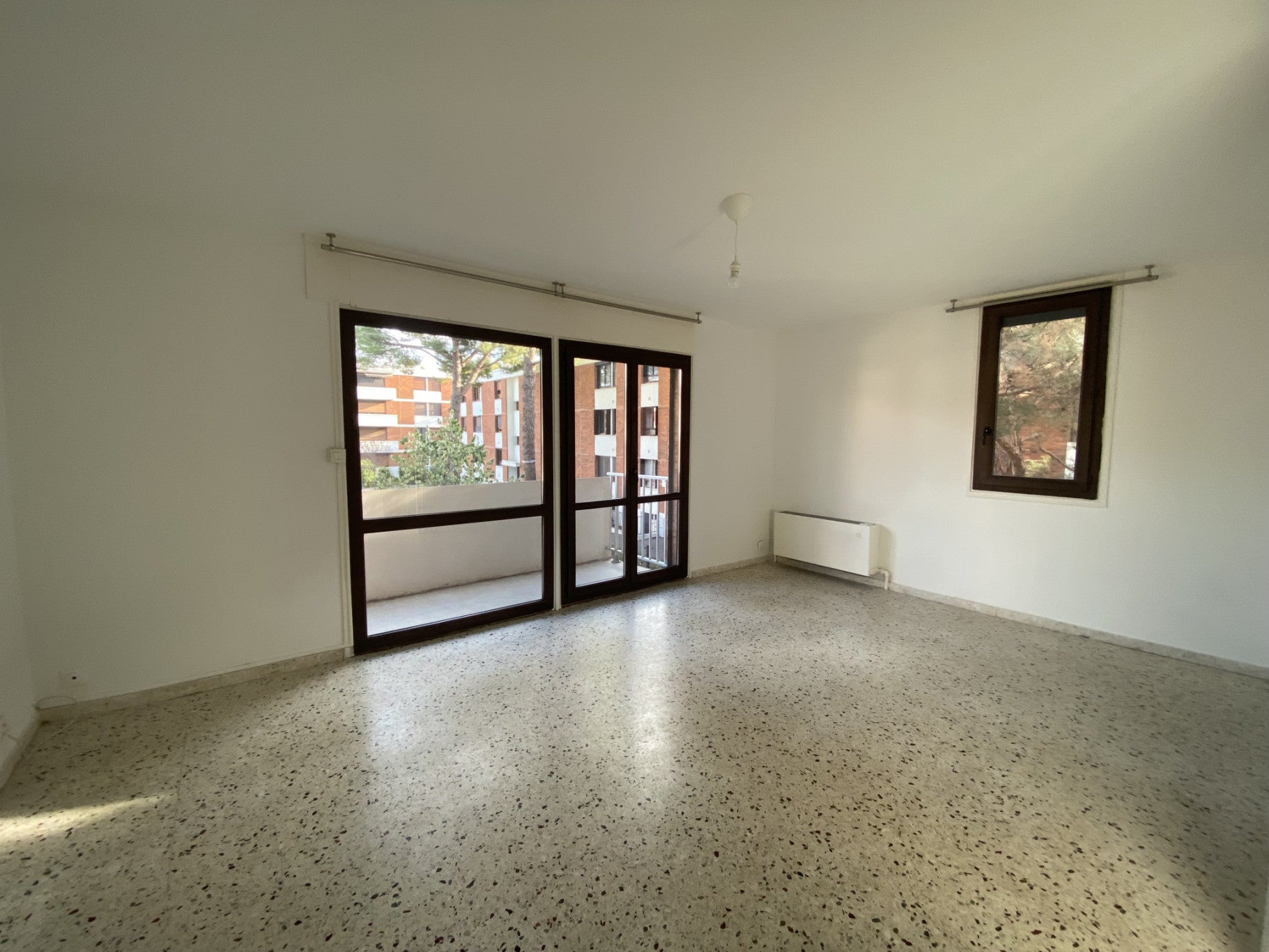 Flat Place du Millénaire in Montpellier