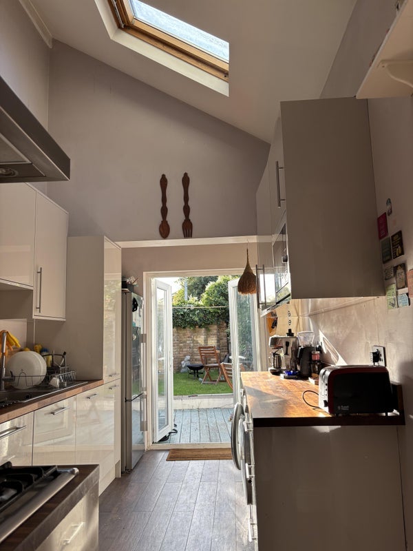 Room Hartfield Crescent in Greater London
