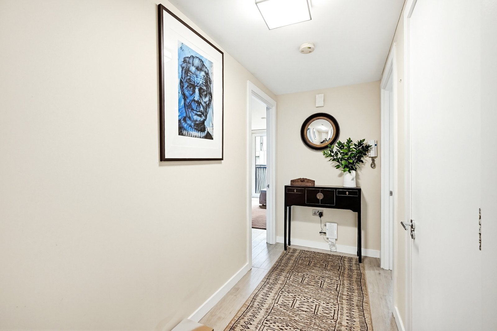 Flat Gatliff Road in City of Westminster