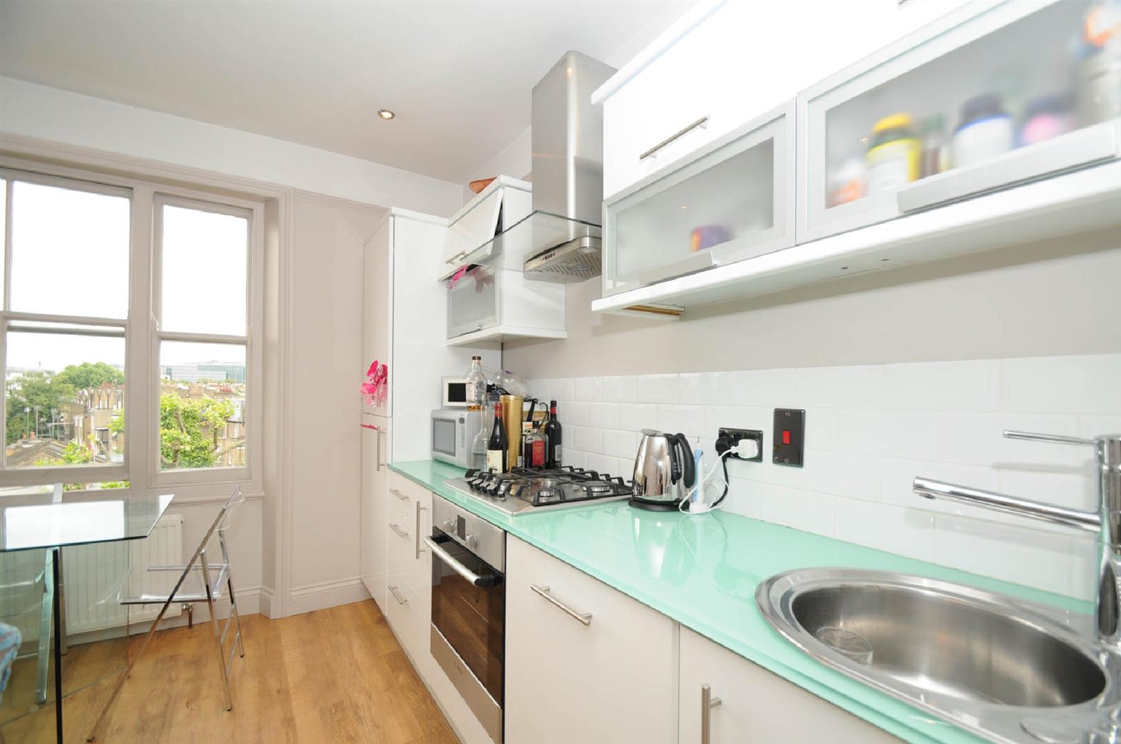 Flat Sutherland Avenue in City of Westminster