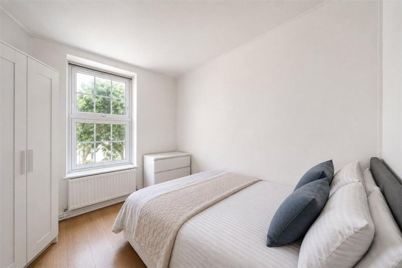 Room George Row in Greater London