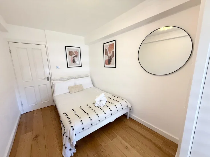 Flat West Garden Place in City of Westminster