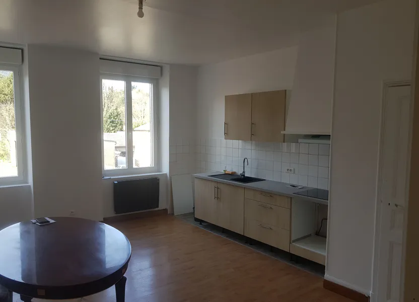 Flat Rue du Docteur Gauch in Labastide-Rouairoux