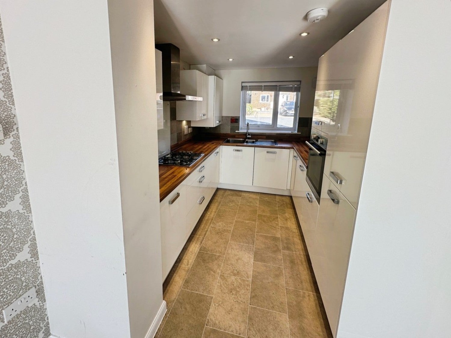 House Rossetti Close in Basingstoke and Deane