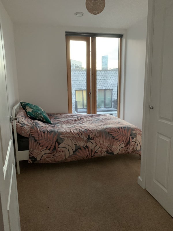 Room Milcote Street in Greater London