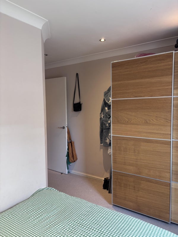 Room Essex Road in Greater London