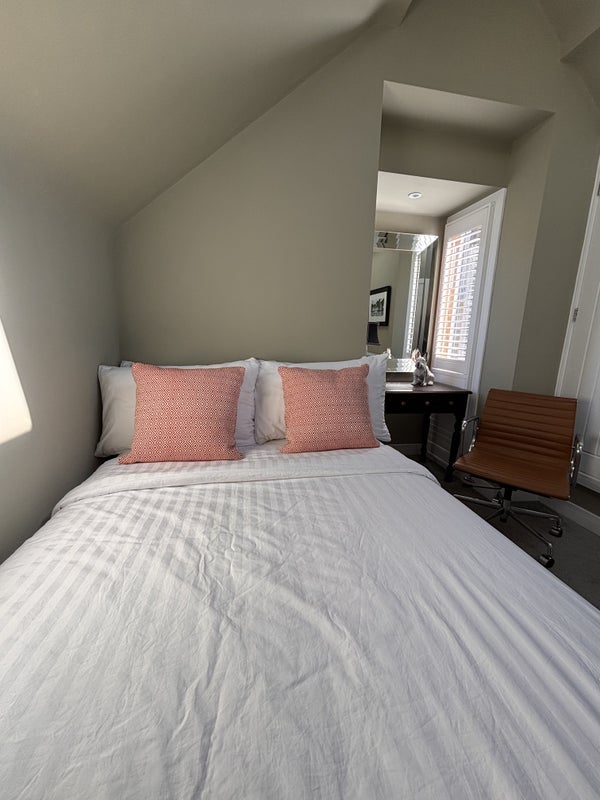 Room Hayles Street in Greater London
