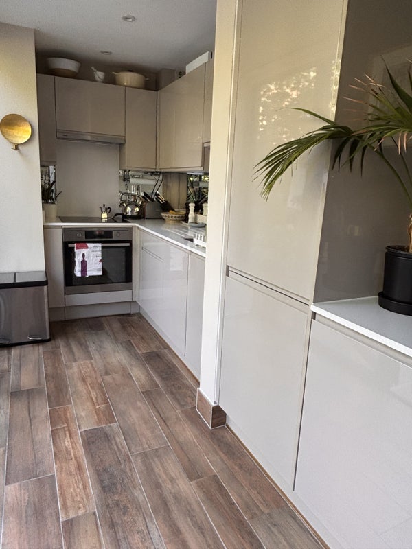 Room Hayles Street in Greater London