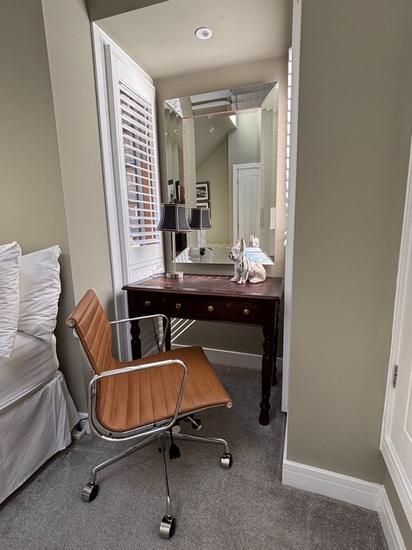 Room Hayles Street in Greater London