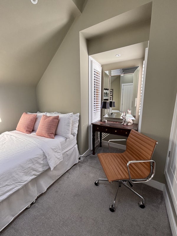 Room Hayles Street in Greater London