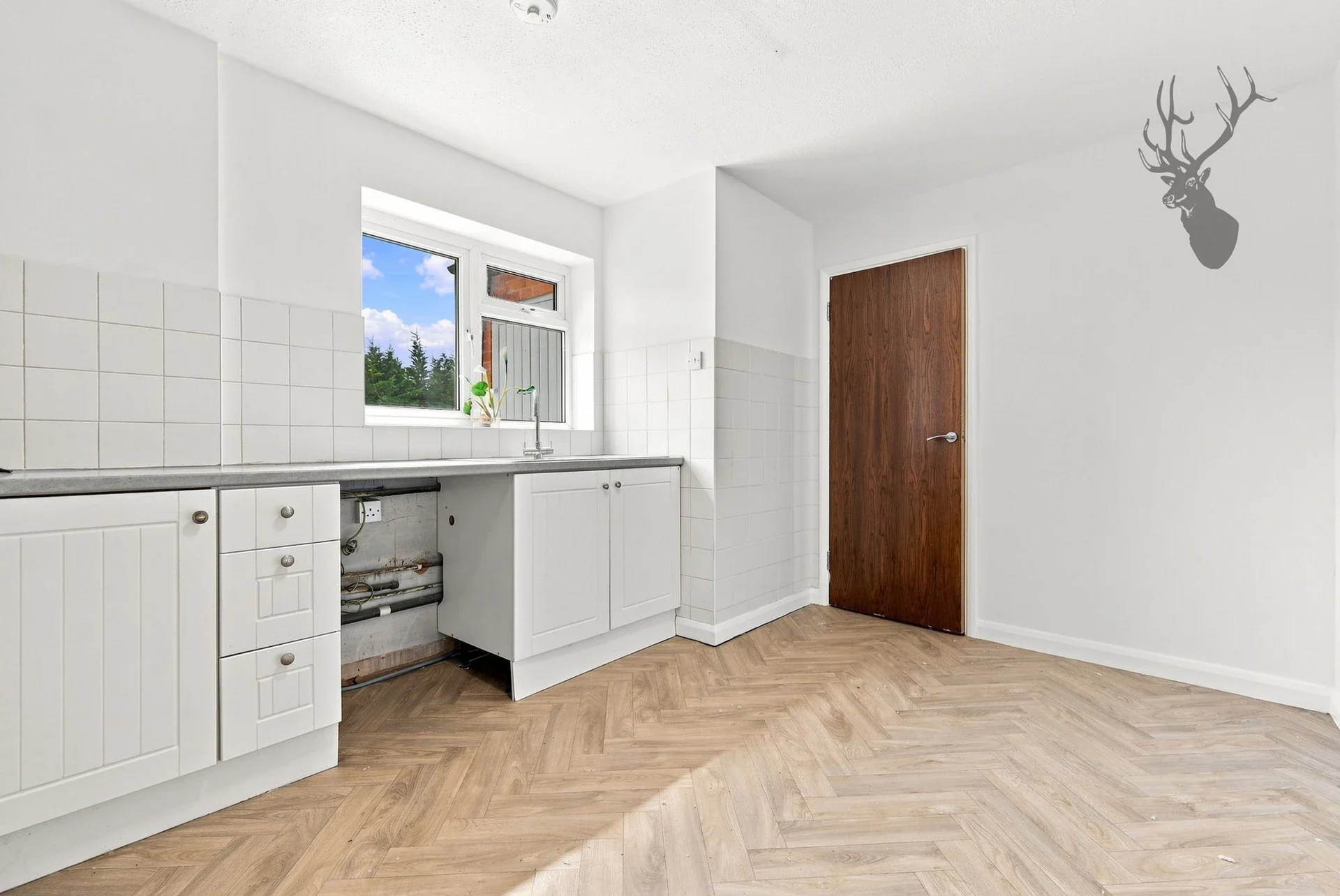 Flat Court Yard in Greater London