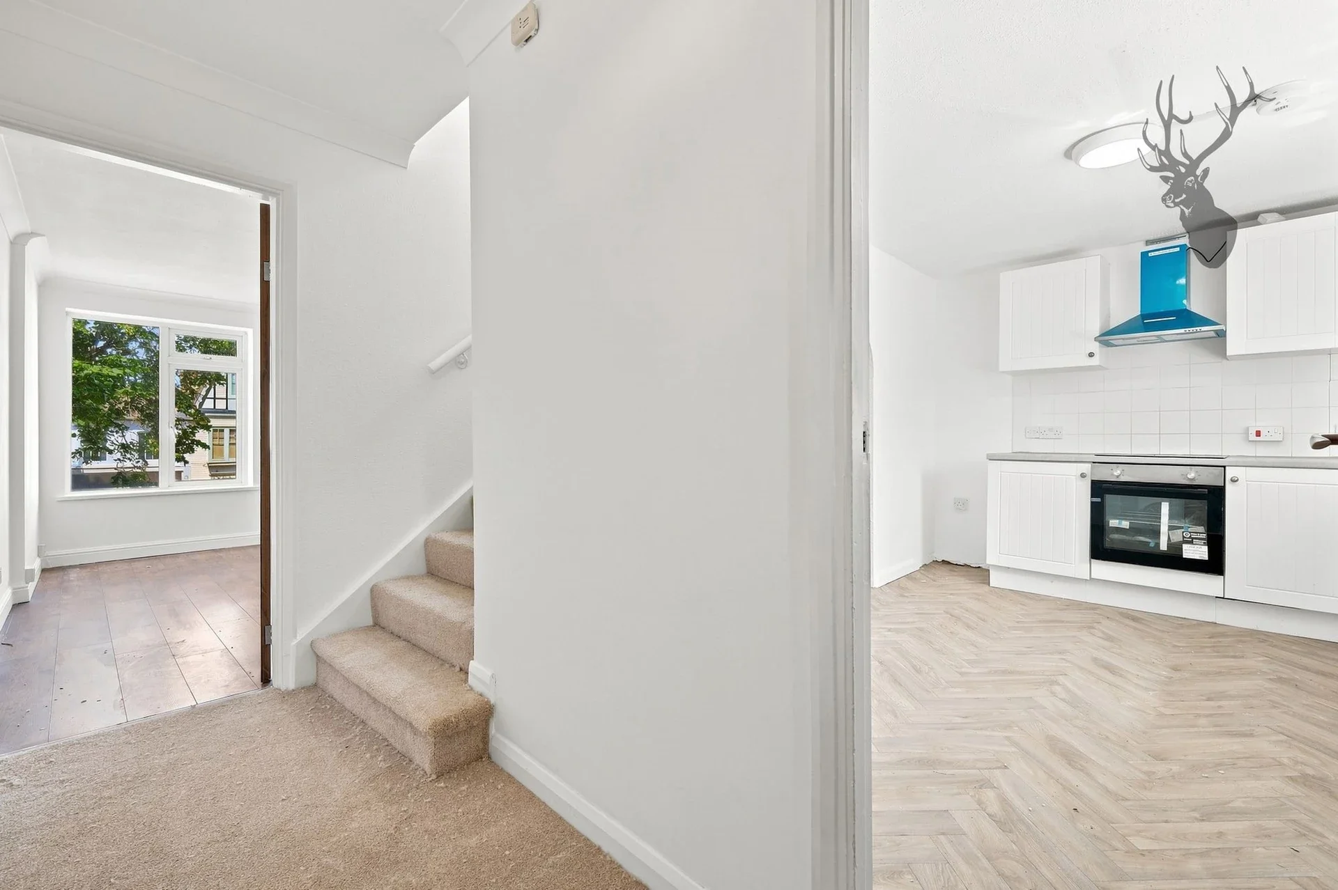 Flat Court Yard in Greater London
