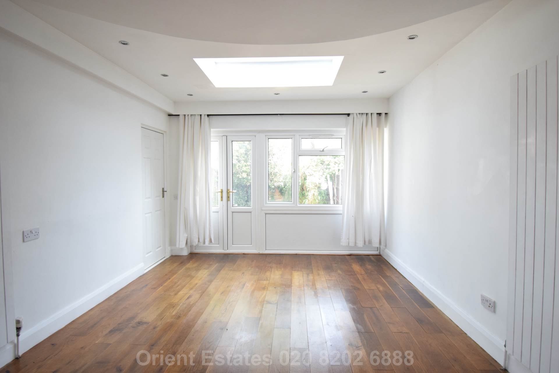 House Endersleigh Gardens in Greater London