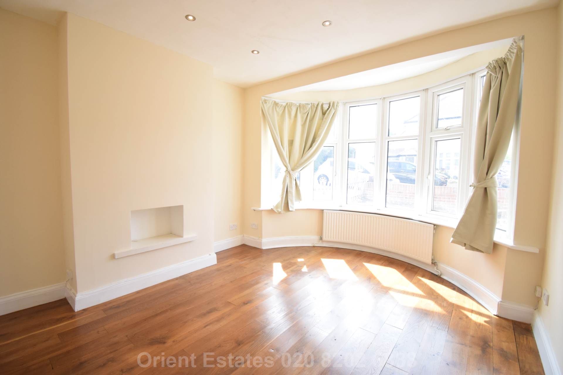 House Endersleigh Gardens in Greater London