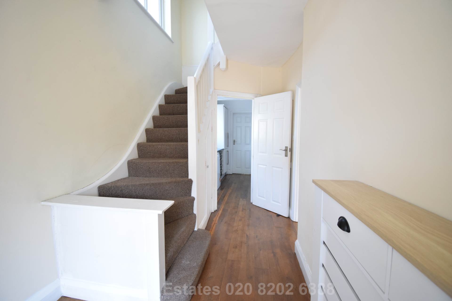 House Endersleigh Gardens in Greater London