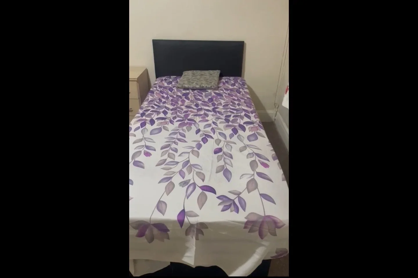Room Clifford Road in Greater London